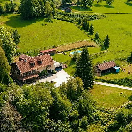 Domaine Du Rouhu Hébergement de vacances Fouchy